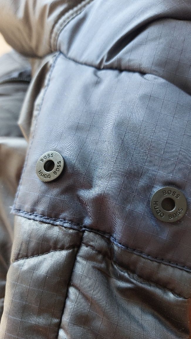 Hugo Boss nowa kurtka męska ocieplana Primaloft r. M/48
