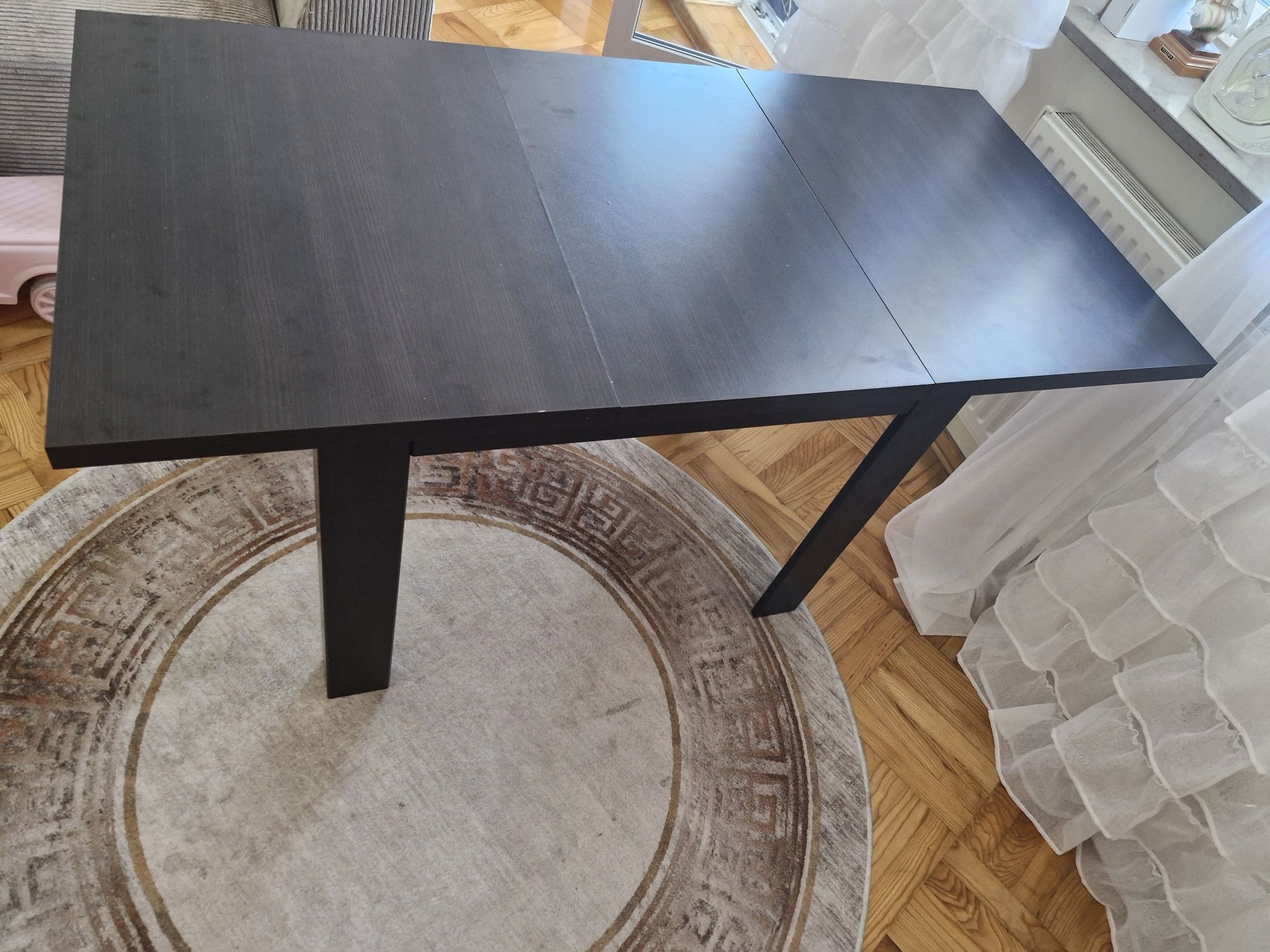 Elegancki Stół brązowy