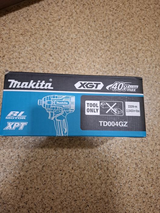 DT00GZ Makita nowa zakrętarka 40v
