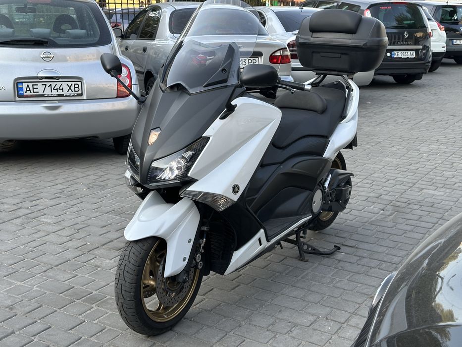Yamaha T-Max 2012 официальный