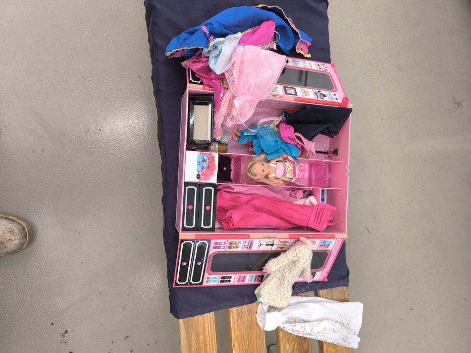 Guarda roupa BARBIE