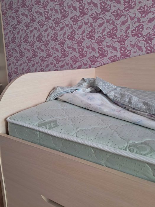 Підліткове ліжко