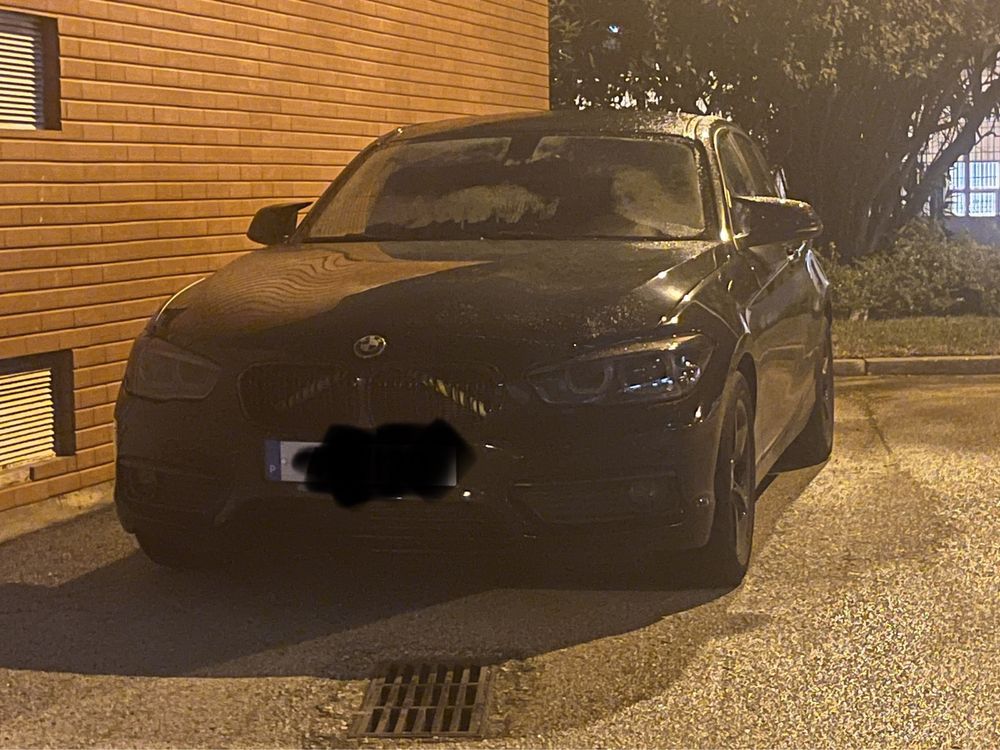 Bmw 116d 2015 5 portas preto