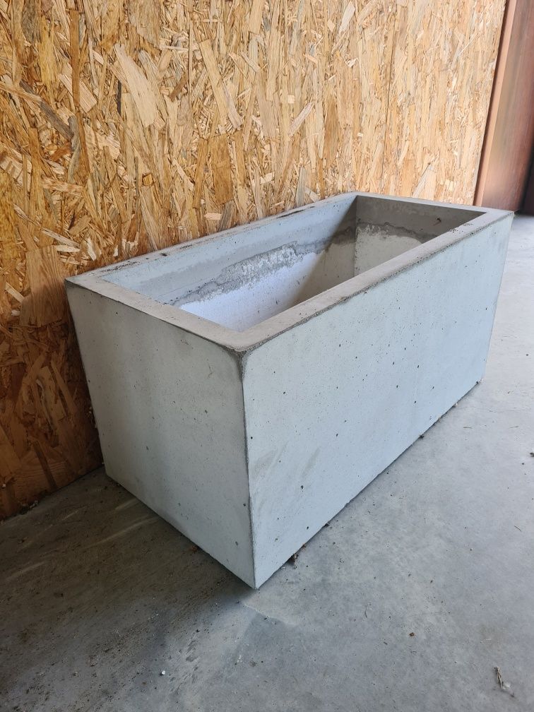 Donica betonowa 80x40x40cm
