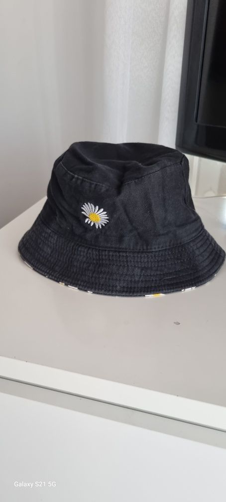 Czapeczka bucket rozm 56