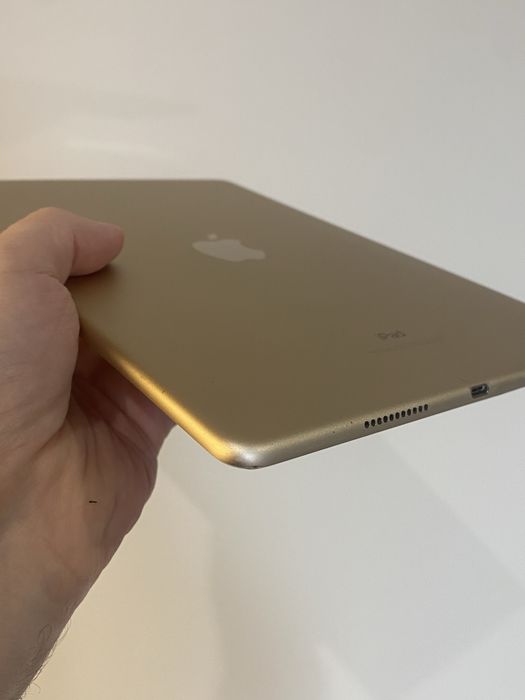 Apple iPad Pro 10.5 256GB Wi-Fi Gold Золотой