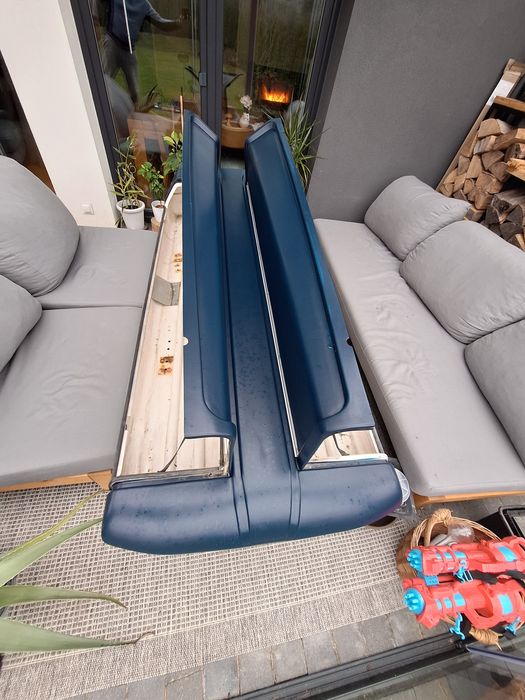 Boks dachowy 2.2m x 0.9m dwustronny