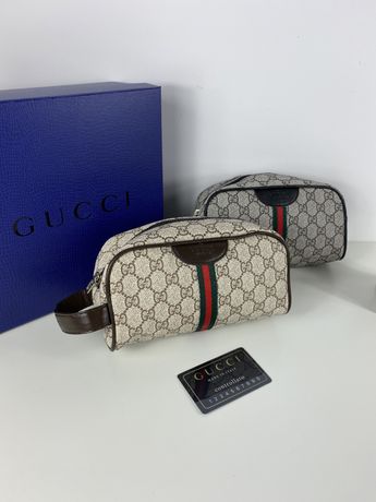Kosmetyczka mala torebka Gucci GG supreme