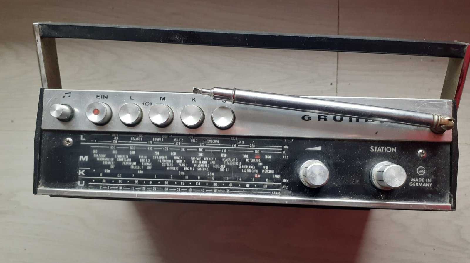 Radio sieciowo-bateryjne AM, FM Grundig Music Boy 400