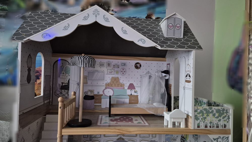 Domek drewniany dla lalki barbie