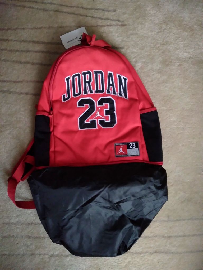 Oryginalny duży plecak Jordan z funkcją worka na buty r. L