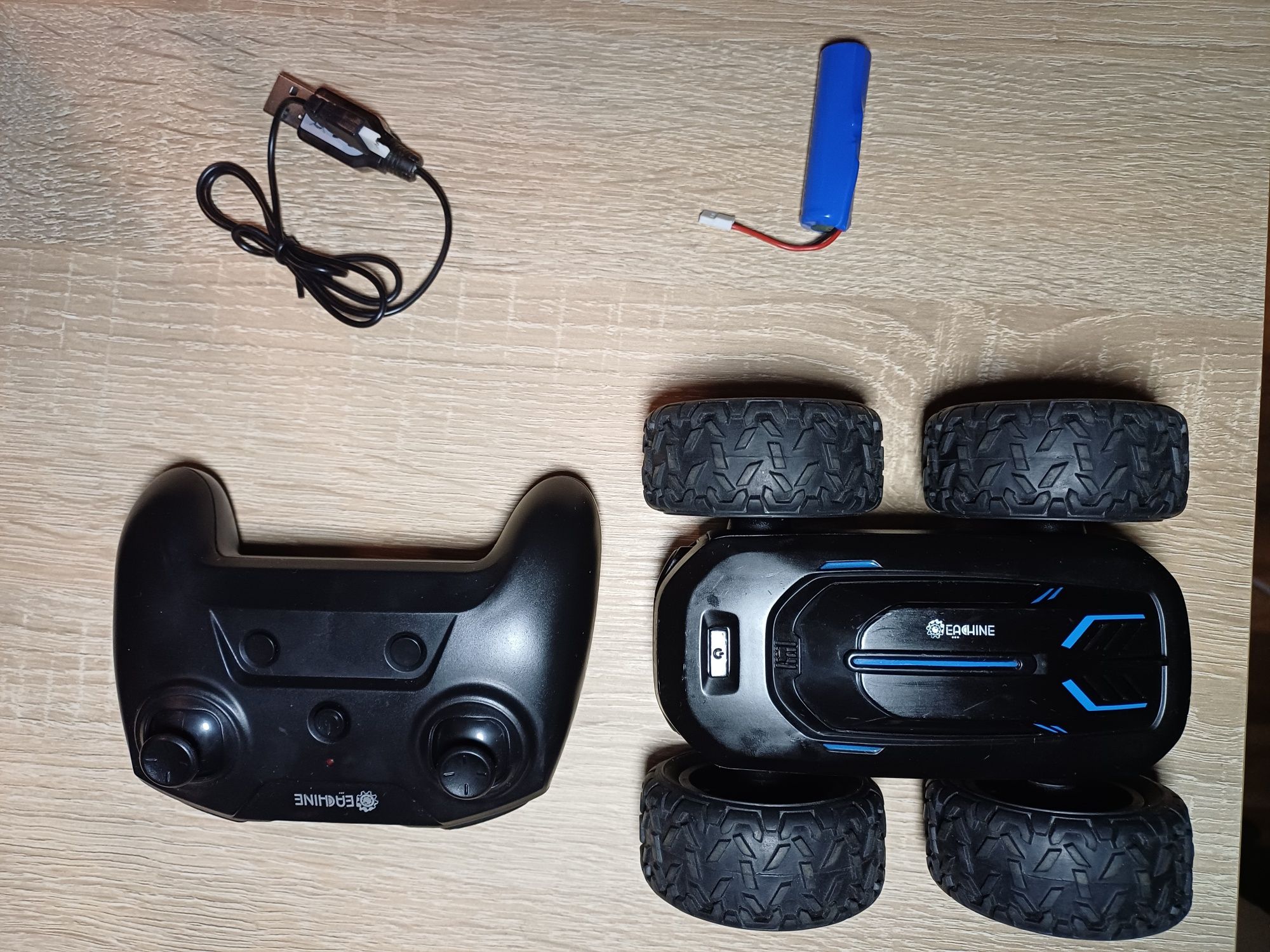 Autko RC Eachine EC10 stunt car samochodzik zdalnie sterowany