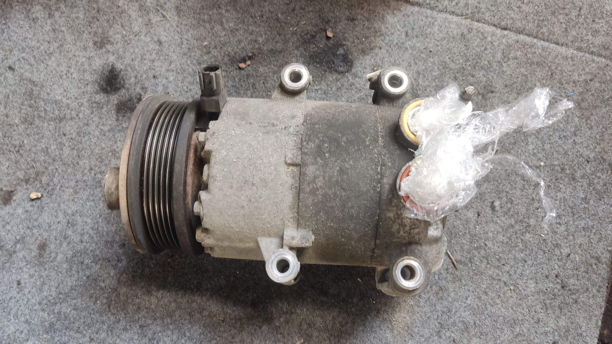 Kompresor klimatyzacji sprężarka Ford Focus MK3 1.6 TDCI