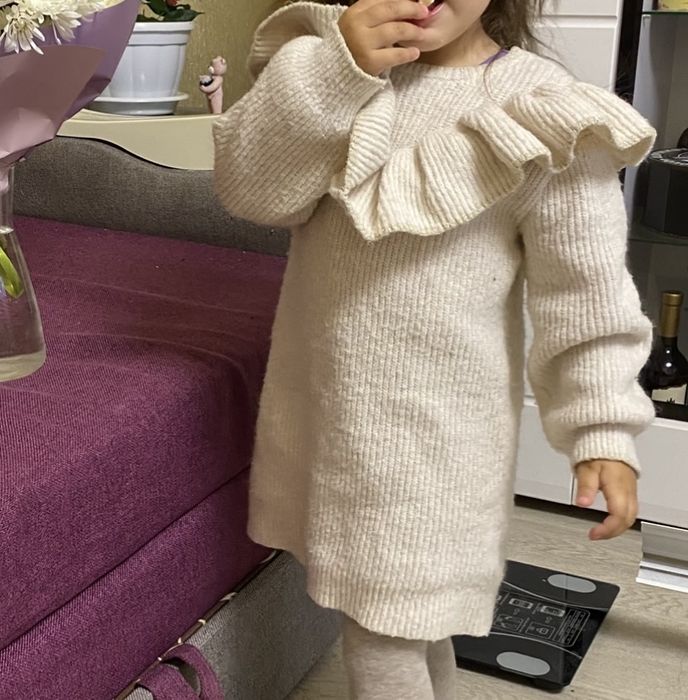 Тепла сукня на дівчинку