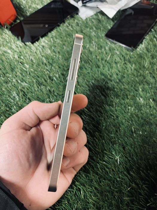 Продам samsung s24 в идиальном состоянии 8/128