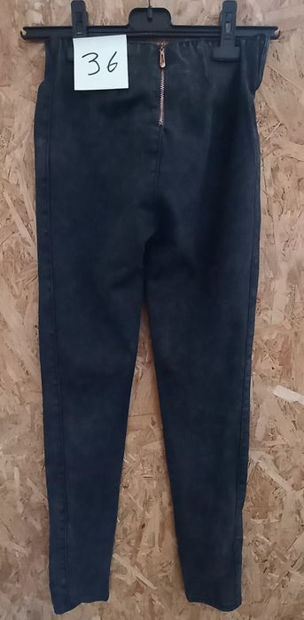 roupa de criança e senhora