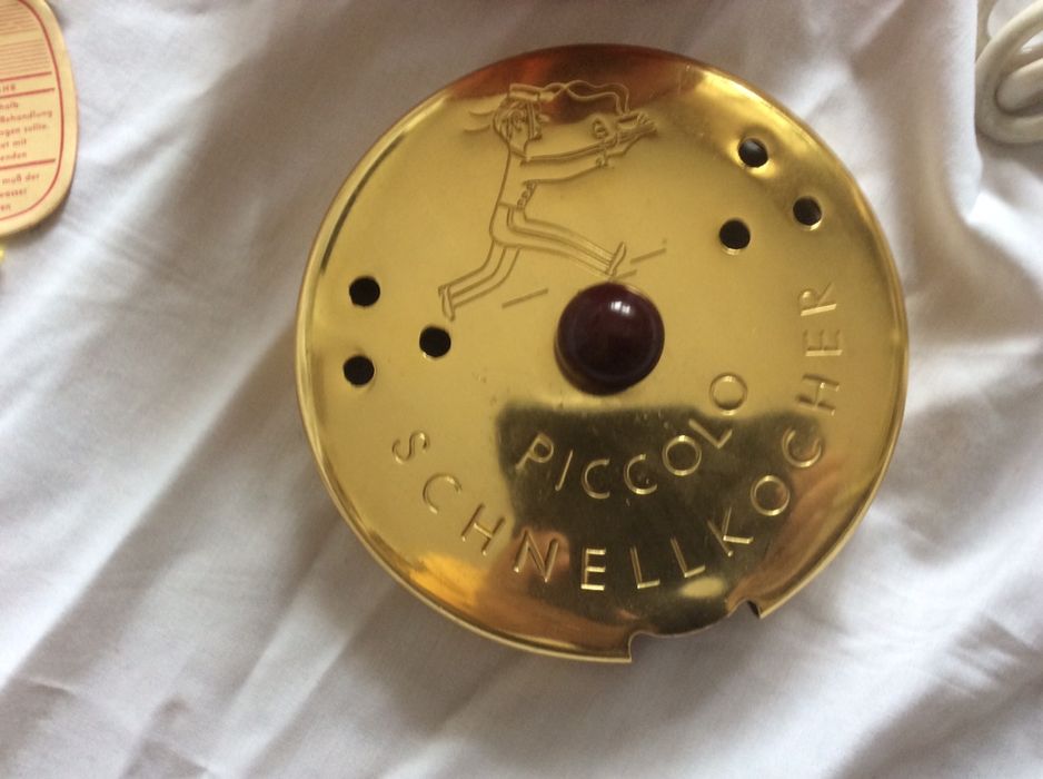 Maquina de cozer ovos antiga