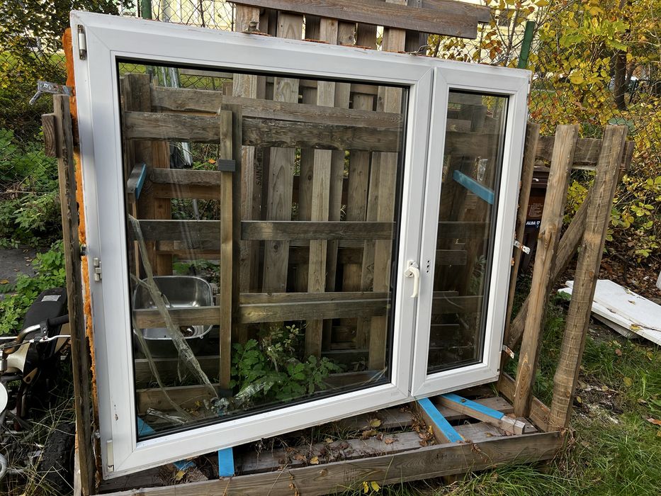 Okno PCV dwuskrzydłowe 176,5x 142,5