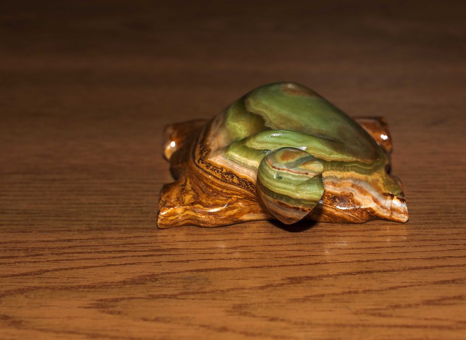 Черепаха из оникса. Сувенир-хороший подарок