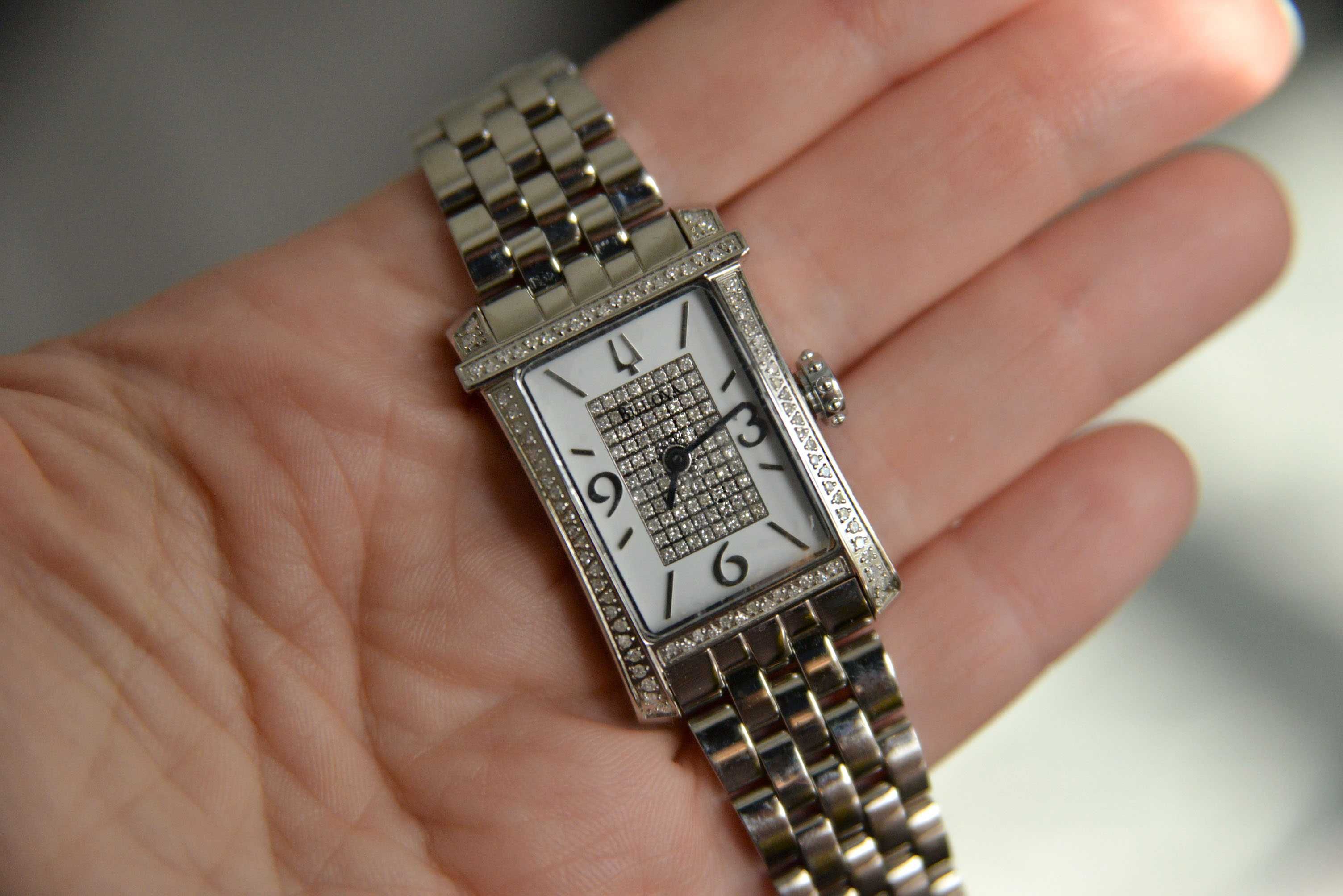 Класичний жіночий годинник з діамантами 166 шт. Bulova