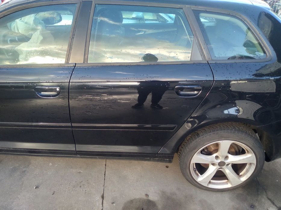 Audi A3 8P 5D Drzwi Tył Tylnie Lewe Kolor LY9B