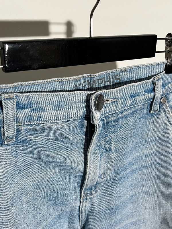 jasnoniebieskie meskie jeansy