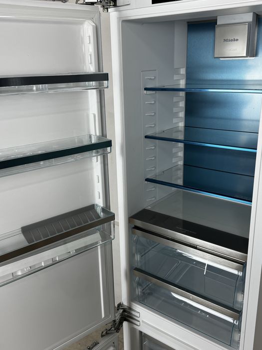 Miele KF 7772 B двокамерний холодильник NoFrost