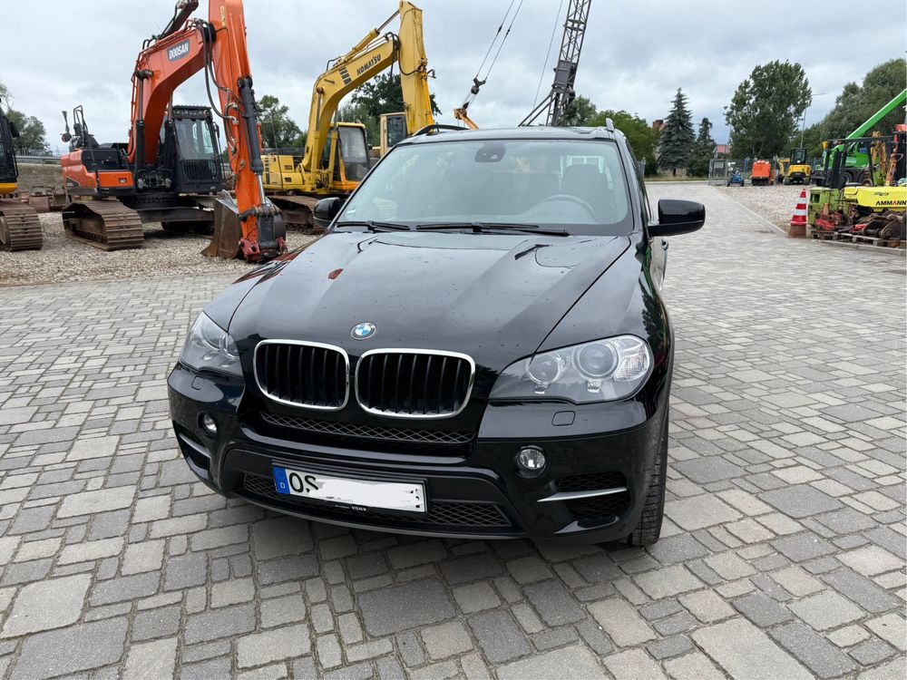 BMW X5 3,0 Diesel ,Bezwypadkowy,255tys.km,Na haku Przyczepa 3500 kg.