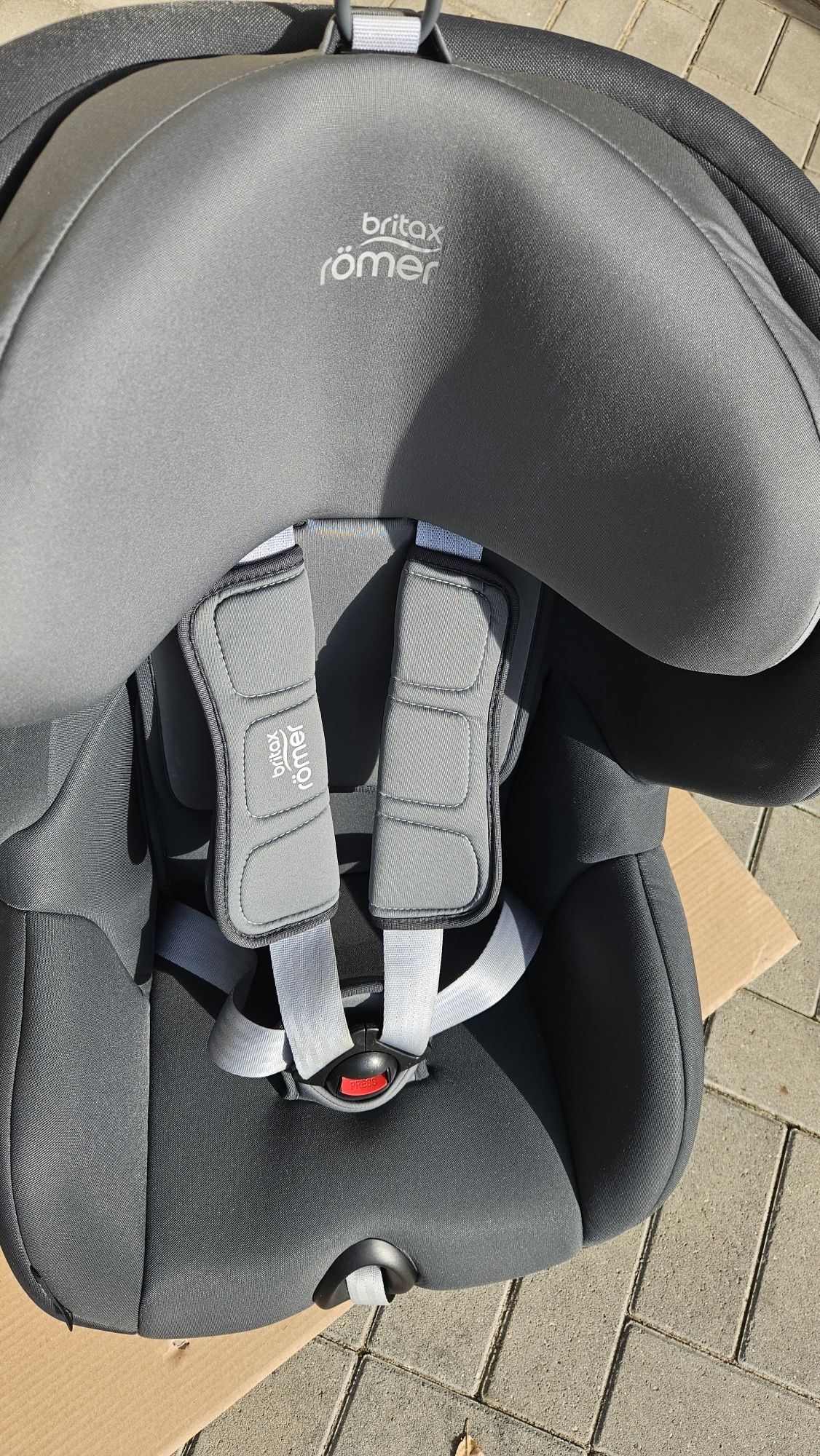 Автокрісло Britax Römer TRIFIX2 i-SIZE Storm Grey