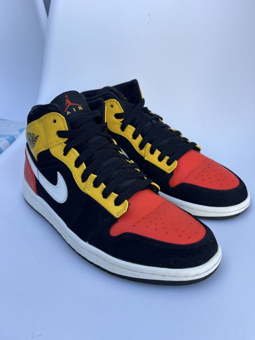 Air jordan 1 amarillo orange black