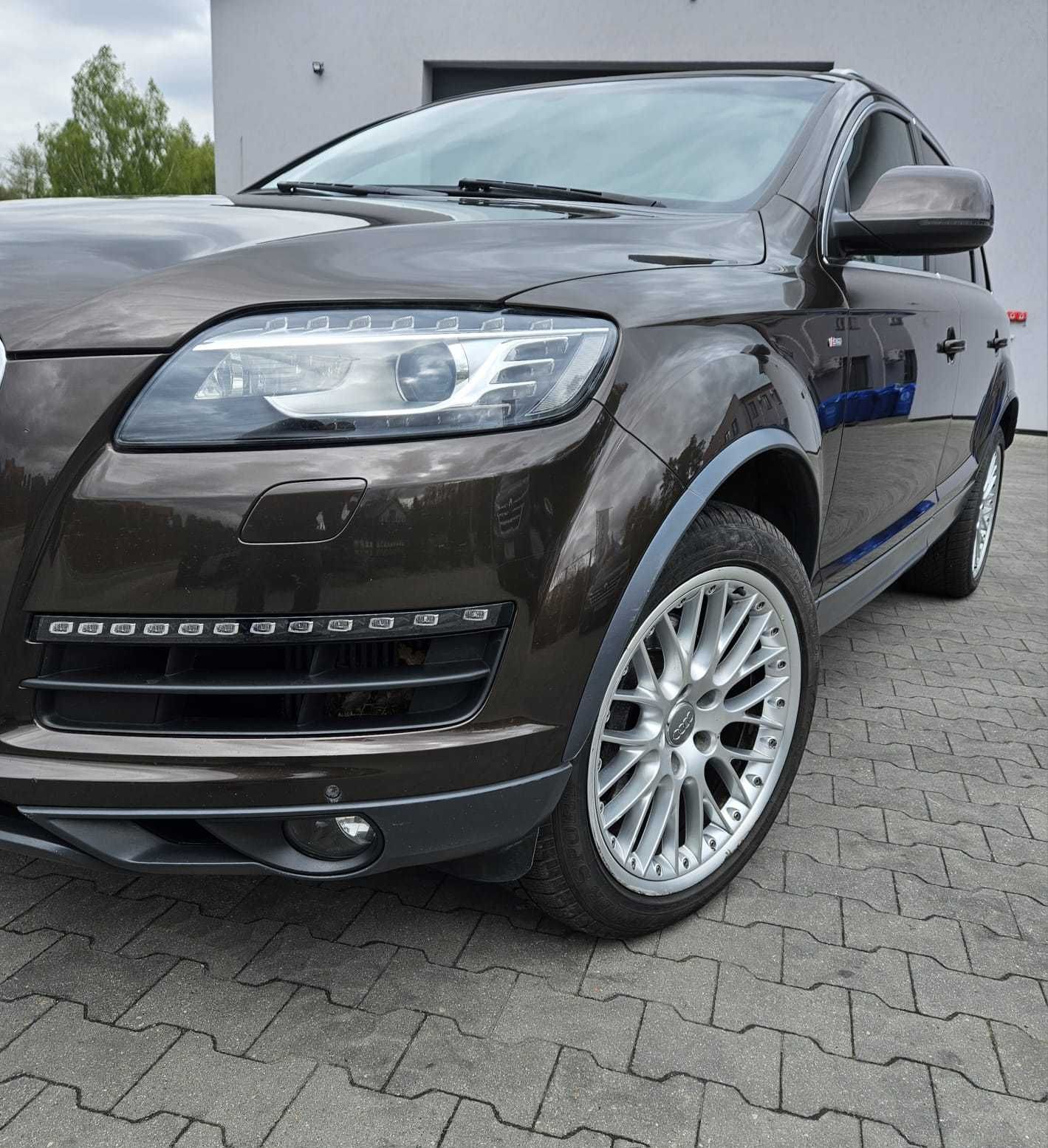 Sprzedam Audi Q7 w bardzo dobrym stanie