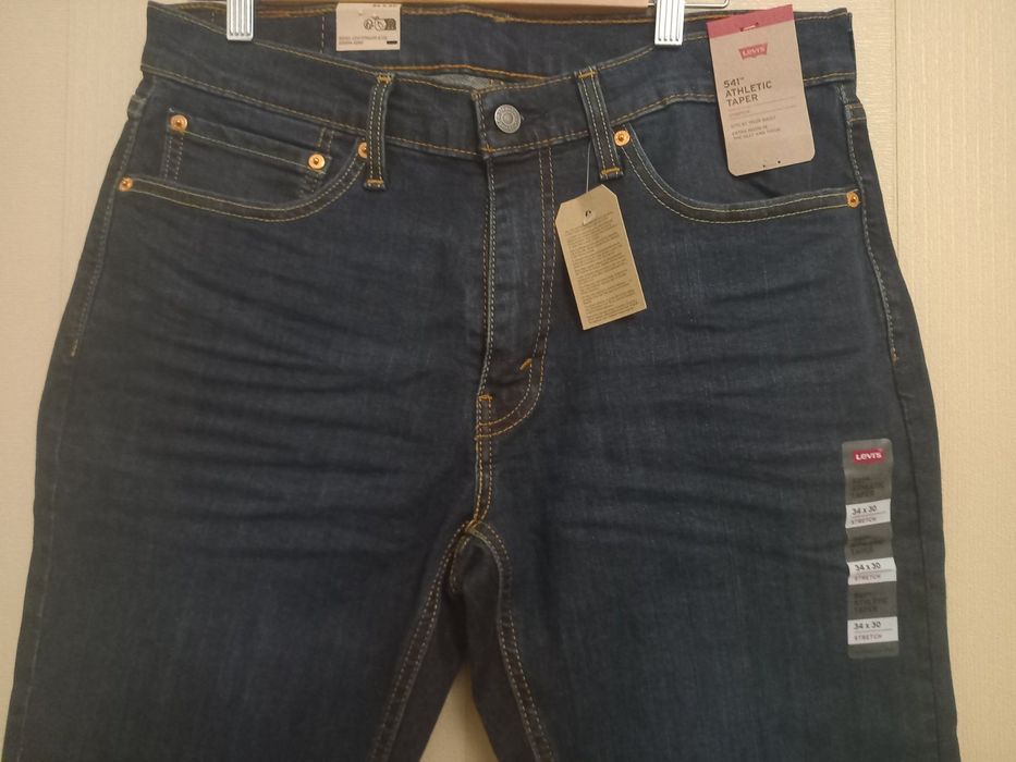 Джинси Levi's 541 р. Л (34×30)