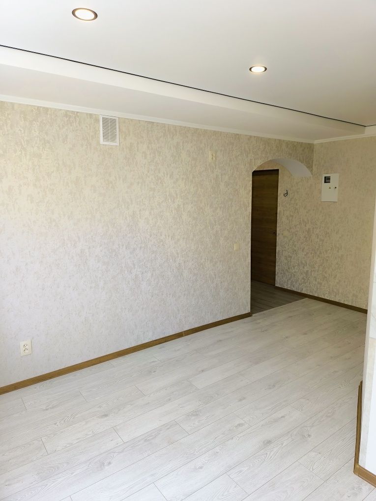 Продажа 2х-комн.кв. ул. Героев 93 бригады 4/9 с новым евроремонтом