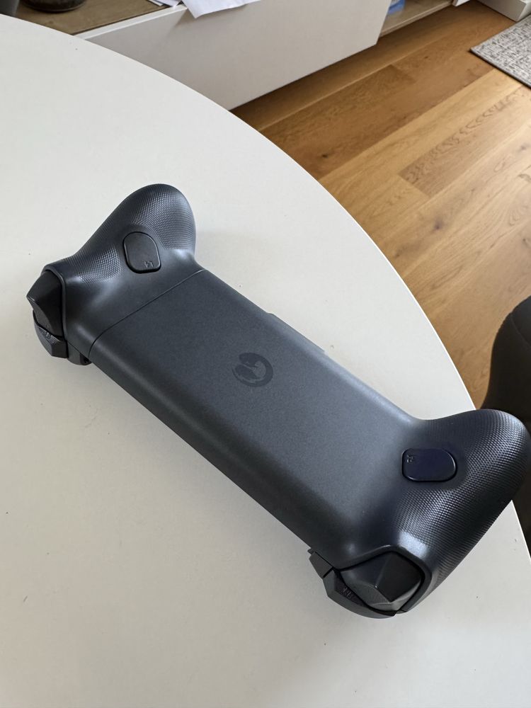 Kontroler GameSir G8+ + 3 wymienne joysticki