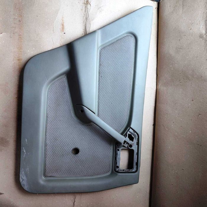 Карта дверей передняя пассажирская Опель Вектра А. Шрот.