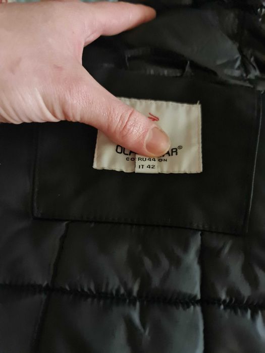 Продам куртки зимові.Обидві майже нові,одягалися пару разів,