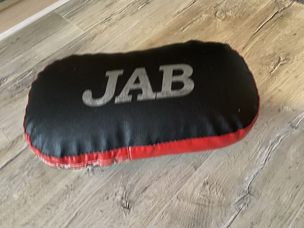 Лапа (груша) боксерська JAB
