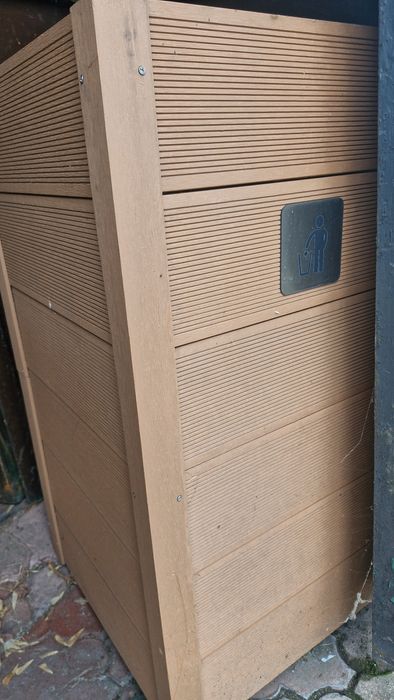 Pojemnik na odpady - śmietnik kompozyt