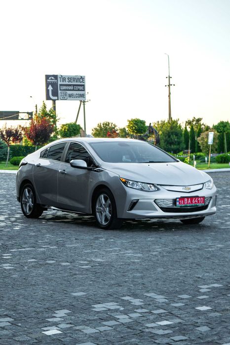 АВТО Chevrolet Volt 2016
