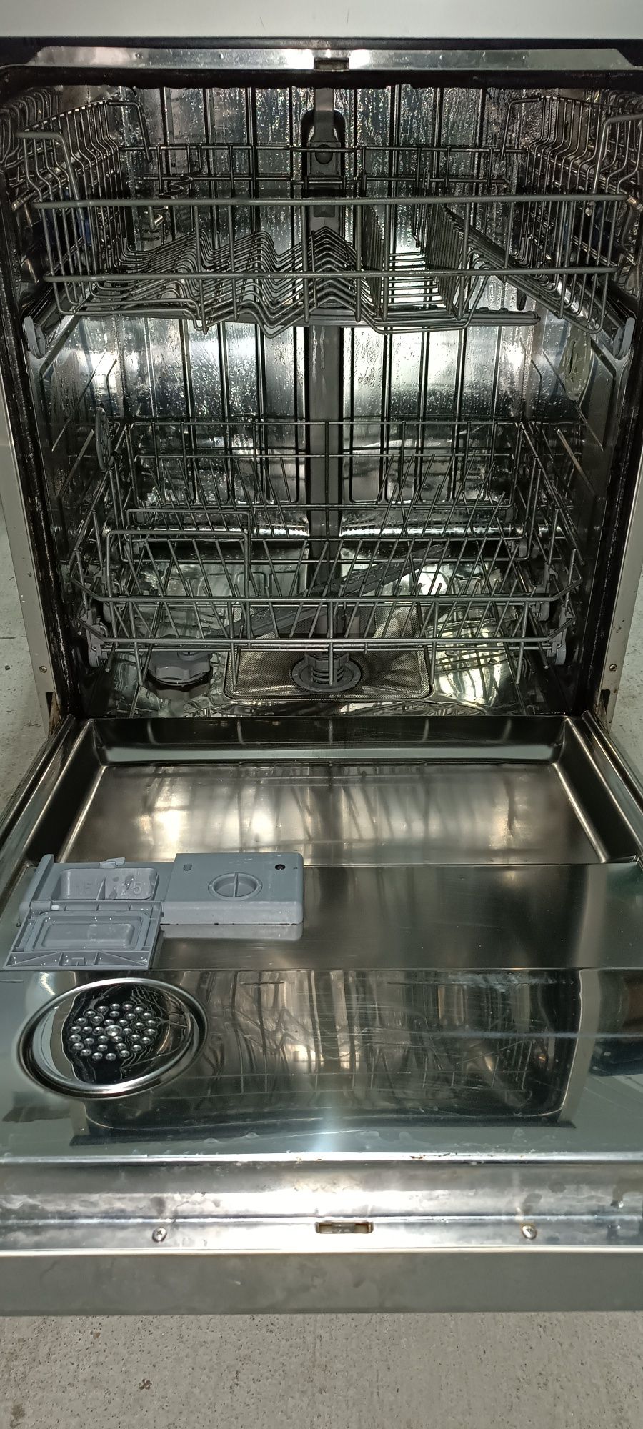 Máquina de lavar loiça LG