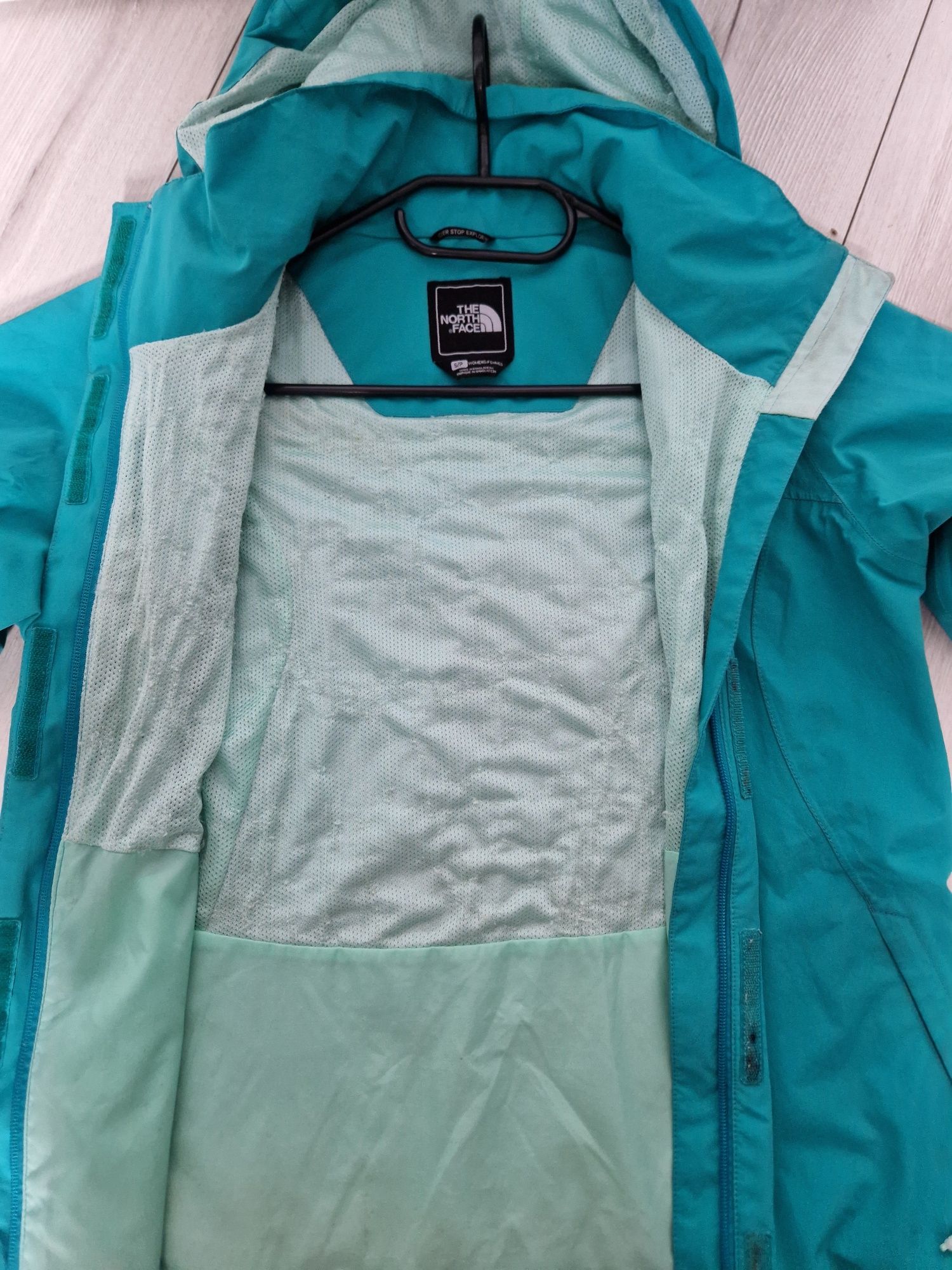The North Face Kurtka damska Quest Jacket turkusowa r S przeciwdeszczo