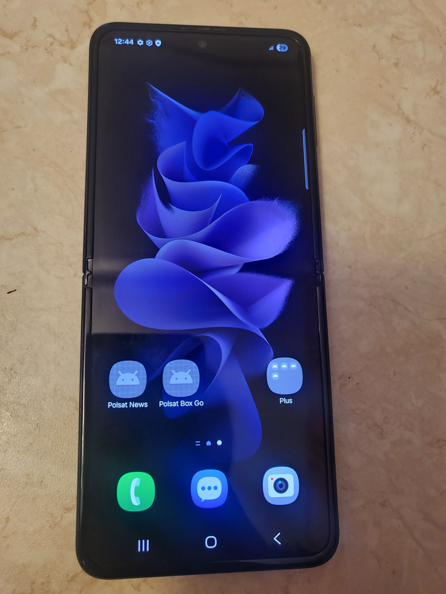 Samsung flip 3 8/256gb 5G