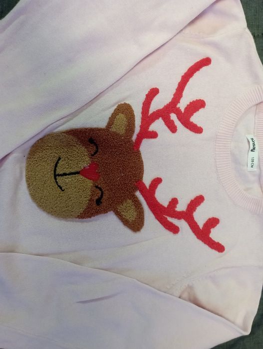 Sweterek świąteczny różowy Sinsay r. 128