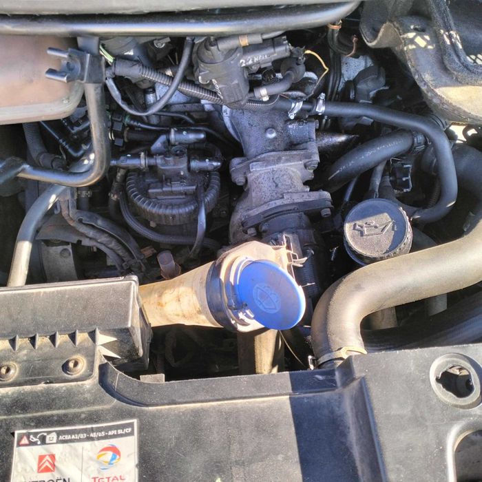 Części Citroen C8 2.2 diesel EYJC