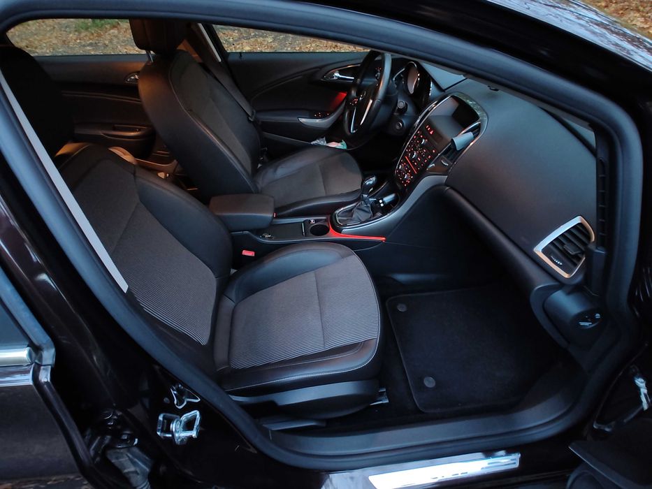 Opel Astra J Turbo Cosmo