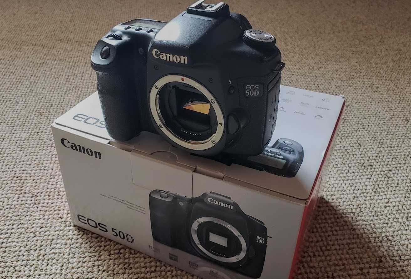 Продам CANON 50D