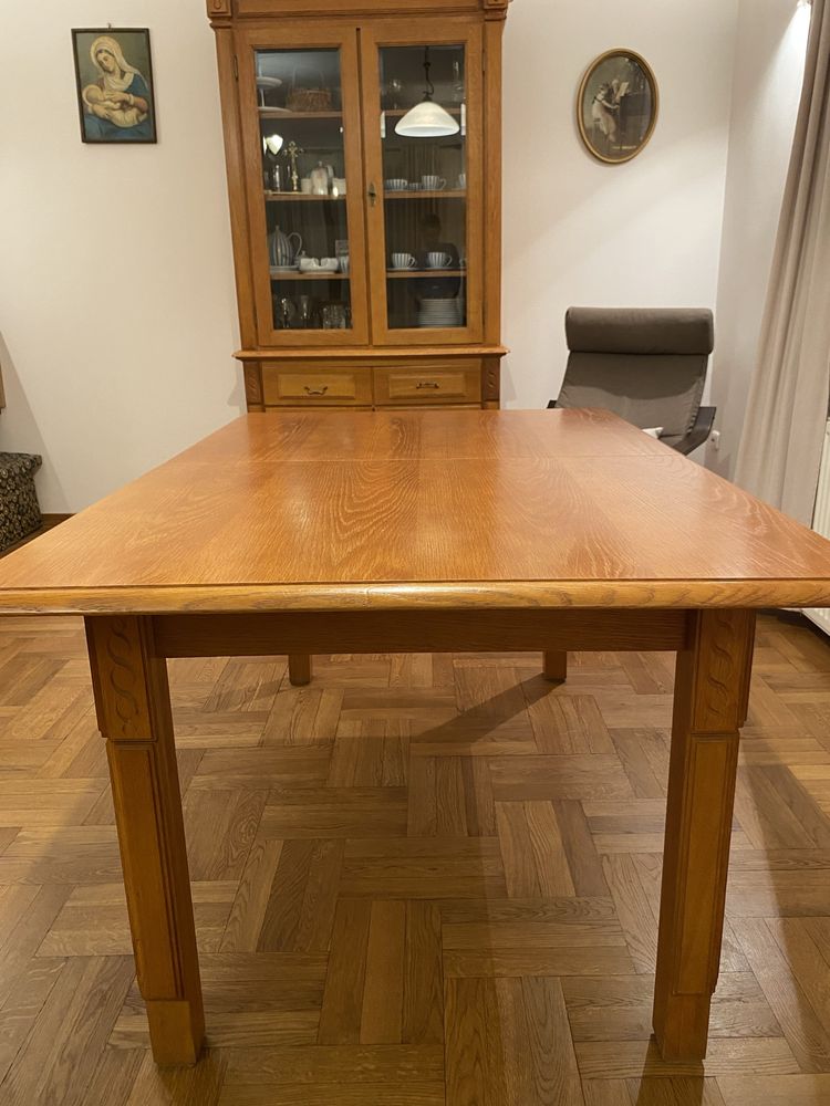 Stól z litego drewna
