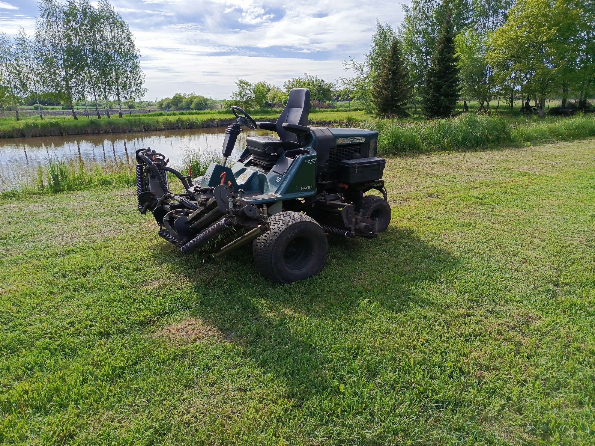 Profesjonalny Traktorek 3m koszenia HAYTER 4cyl Diesel Kubota  TANIO
