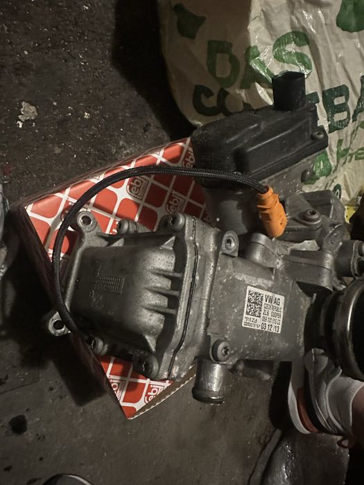 Chłodnica Spalin EGR Kompletna Audi A8 D4 CDTA 3.0tdi