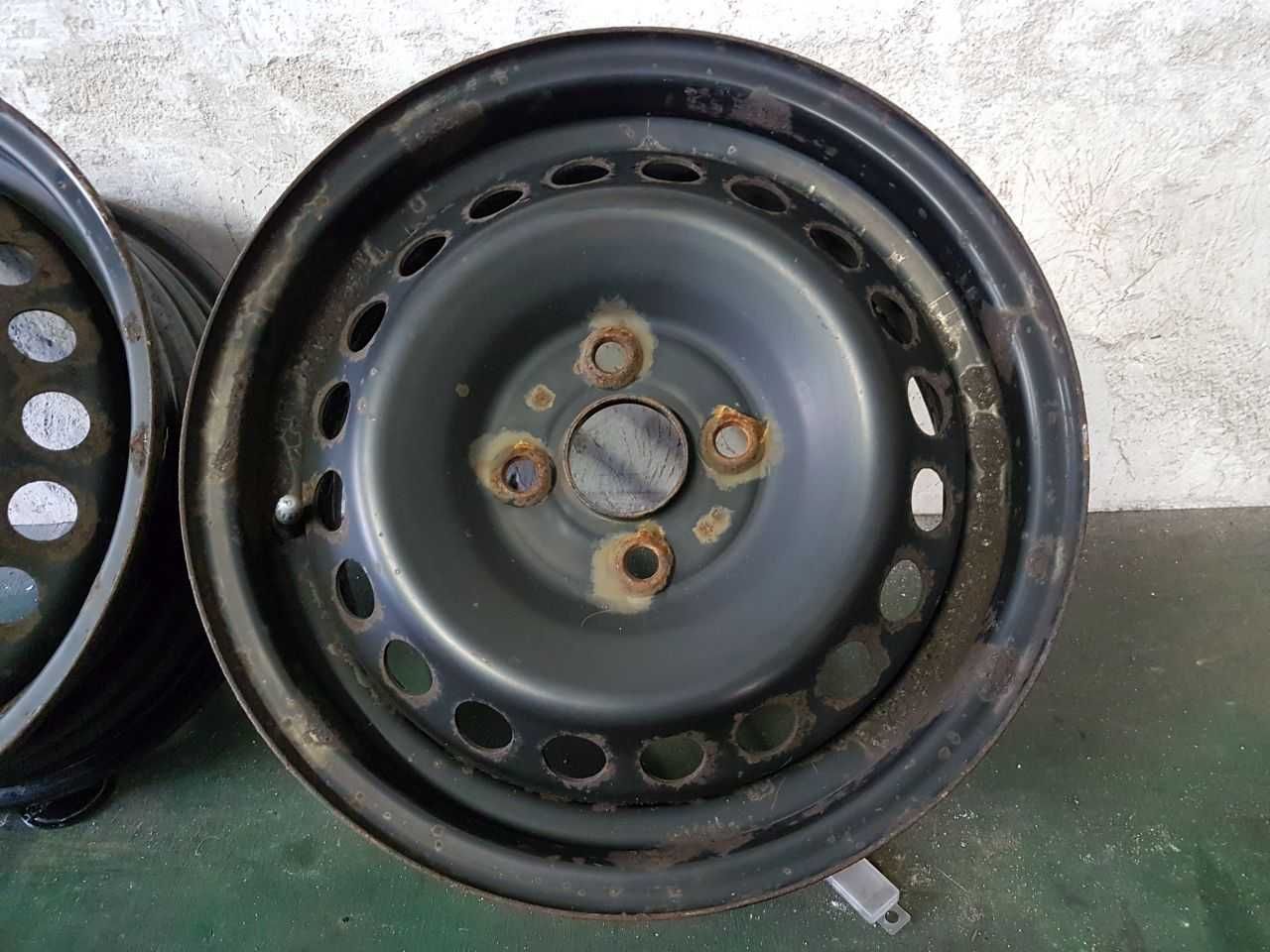 Felgi stalowe Hyundai i10 R14 4x100 5,5JX14CH ET 47 czujniki TPMS